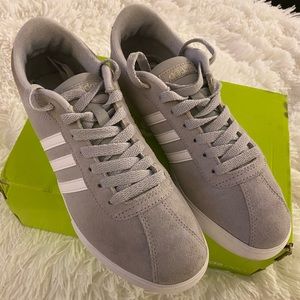 Women’s Adidas (Grey)